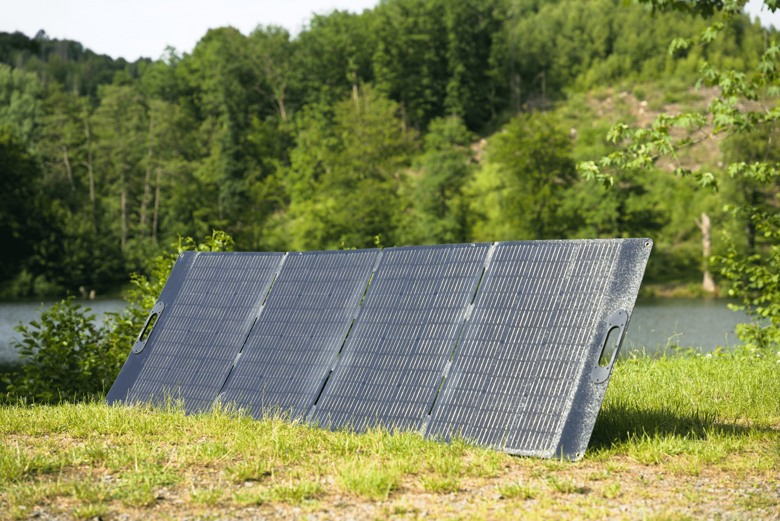 Nikkicells 300W faltbares Solarpanel inkl. Victron Smartsolar 100/20 Set für Nikkicells Batterie